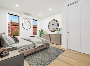 666 9th Ave APT 5S, New York, NY 10036