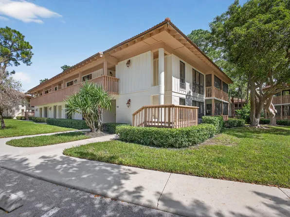 113 Brackenwood Road, Palm Beach Gardens, FL 33418