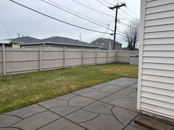 4 Banko Dr, Depew, NY 14043