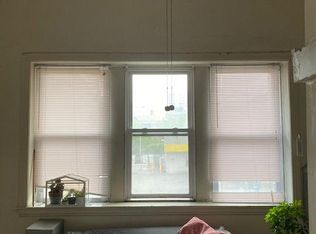 2208 Walnut St APT 2F, Philadelphia, PA 19103