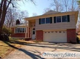 15 N Lake Rd, Armonk, NY 10504