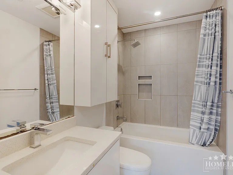 6627 Inverness St #6623 — Photo 11