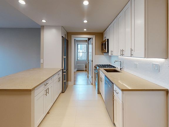 4th image of 40 Harrison St #4011G