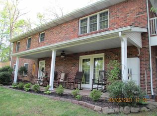 1419 Spring Valley Dr, Huntington, WV 25704