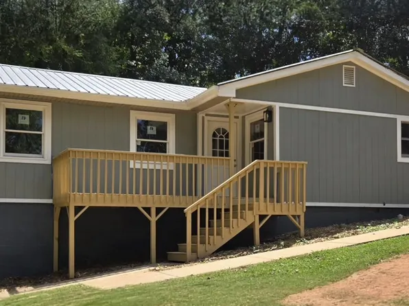 54 Cedar Dr, Commerce, GA 30529