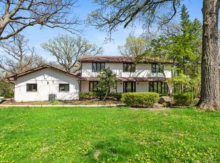 8419 Brookridge Rd, Downers Grove, IL 60516