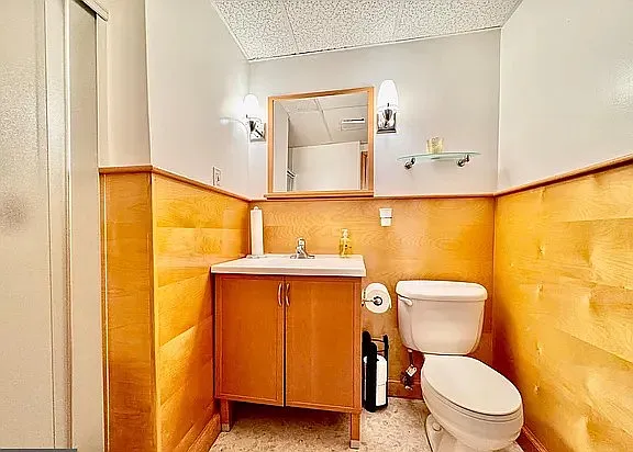 Rec Room Bath