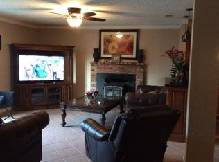 1800 Aurora Ct, Porterville, CA 93257