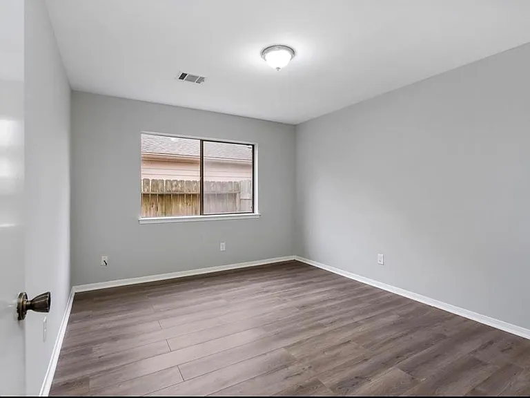 12226 Ravenmoor Dr — Photo 18