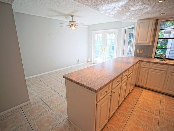5th image of 3410 W Palmira Ave #A