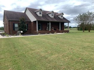5 Boomer Ln, Fayetteville, TN 37334
