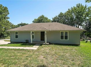 6907 NW Blair Rd, Kansas City, MO 64152