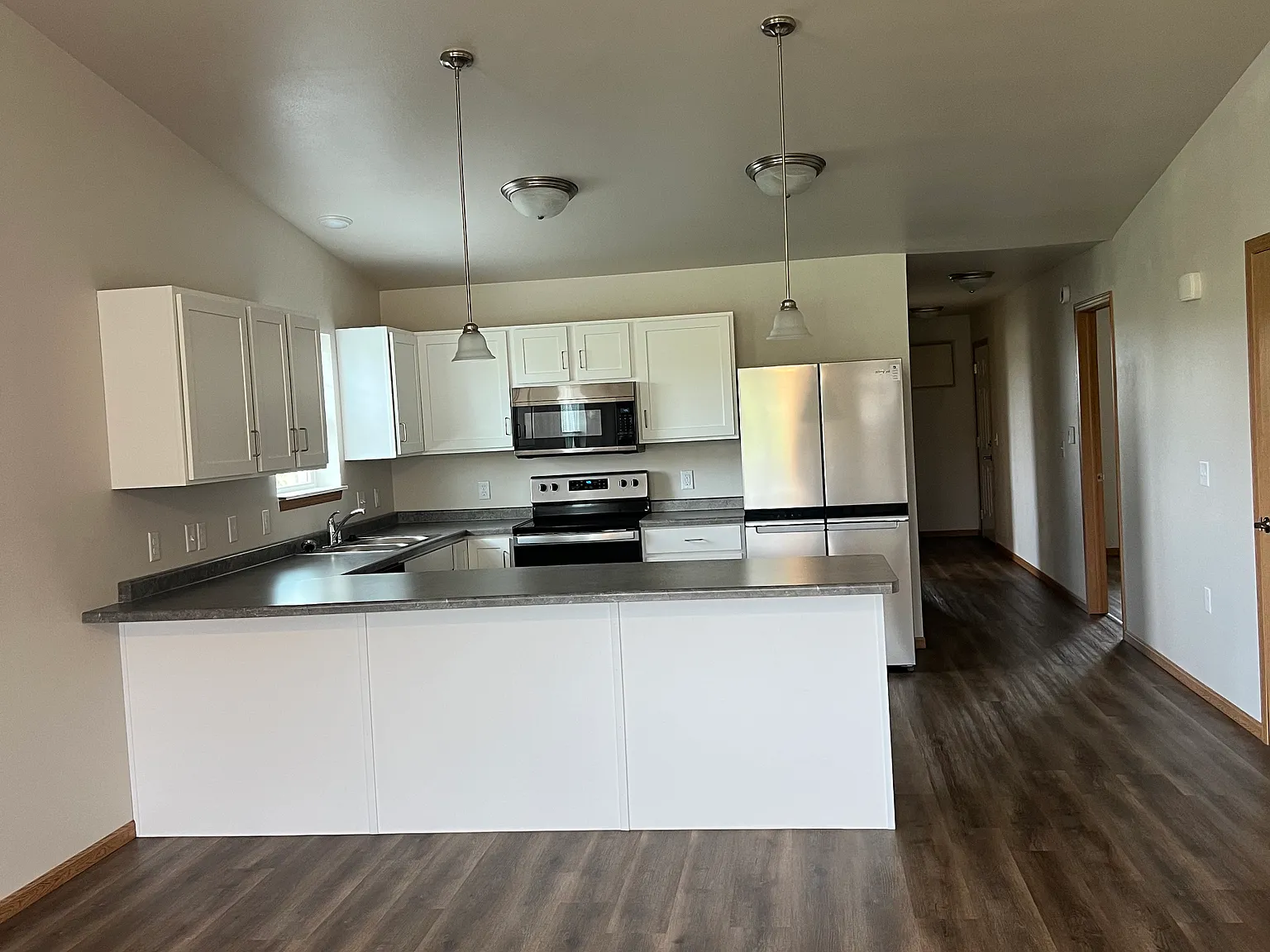 2 bed, 1200 sqft, $1,470 — Photo 1