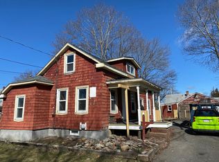 55 Bowen St, Pawtucket, RI 02861