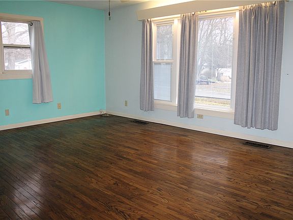 3rd image of 505 W North 4th St
