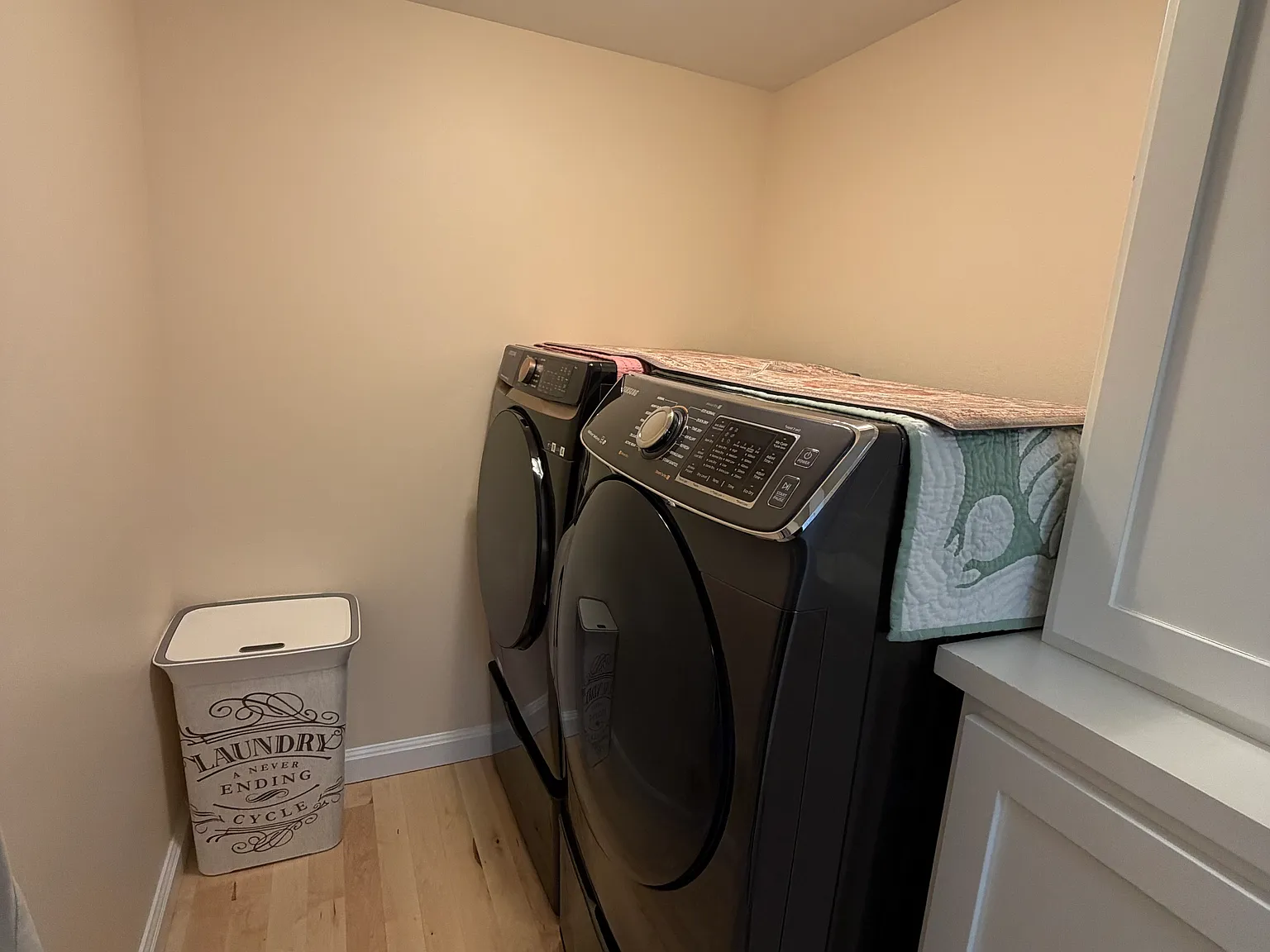 3 bed, 2.5 bath, 2410 sqft, $3,500 — Photo 4