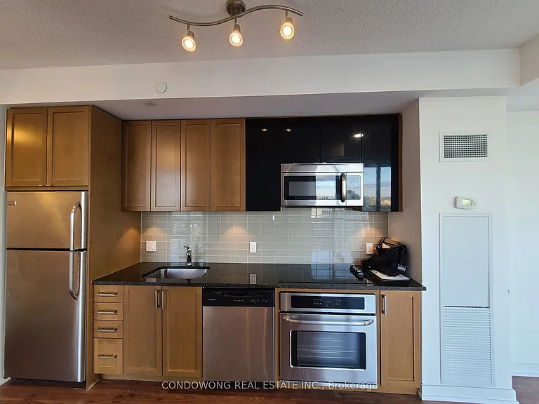 98 Lillian St #1915 — Photo 2