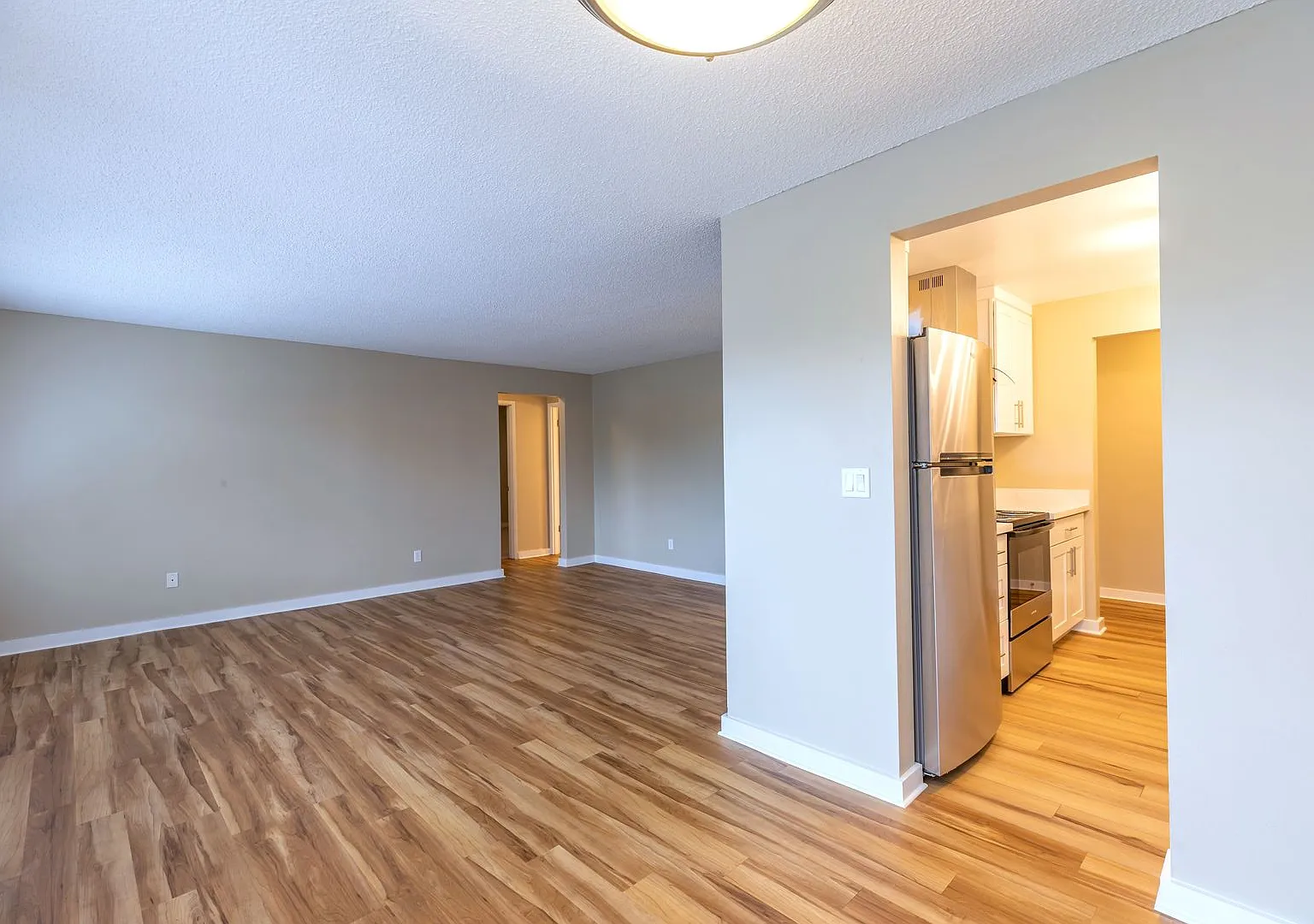 89th Building — Photo 4