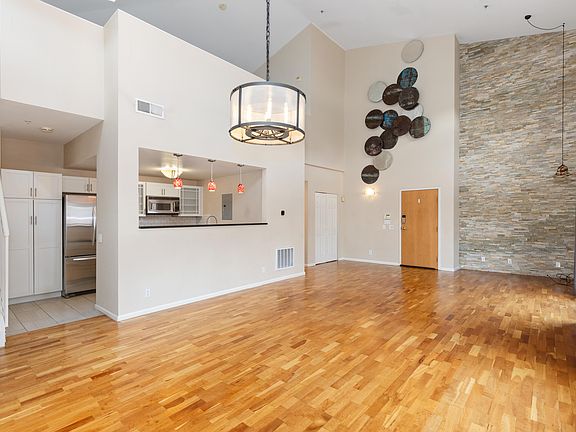 3rd image of 837 E 17th Ave APT 2L