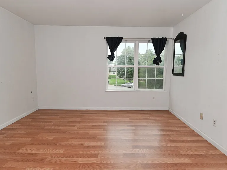 1043 Rentham Ln — Photo 41