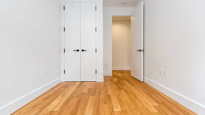Rented by Nooklyn NYC LLC | media 32