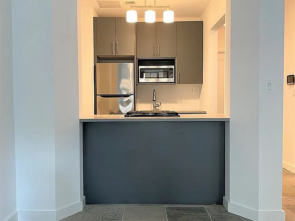 4th image of 11 Cooper St #Cc