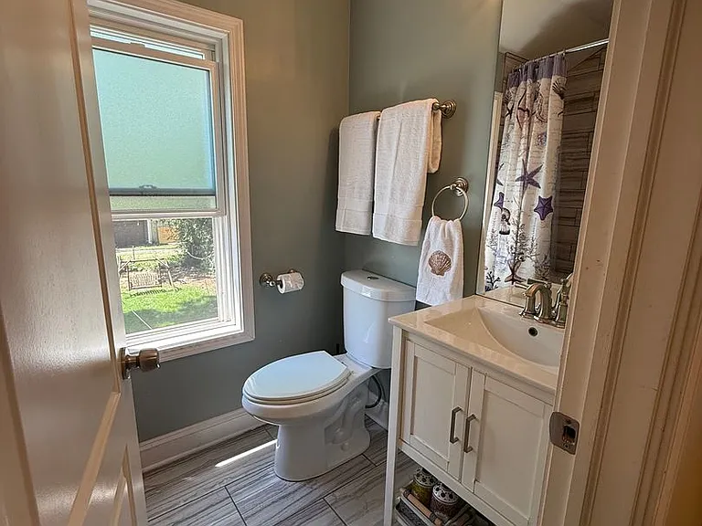 6704 N Central Park Ave — Photo 14