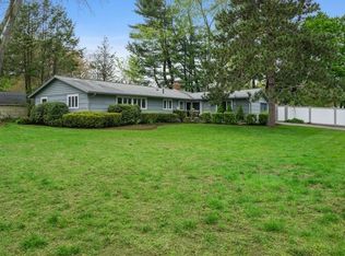 24 Bantry Rd, Framingham, MA 01701