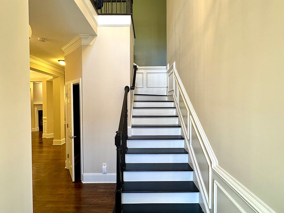 1st image of 4432 Wilkerson Manor Dr SE Building 6