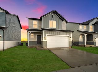 868 E Eden St #1685, Eagle Mountain, UT 84005