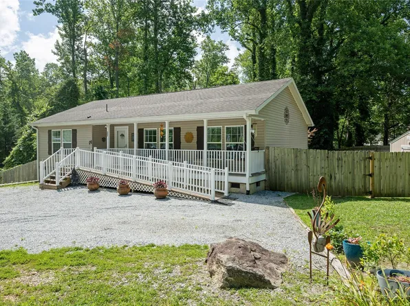 32 Beechwood Lakes Dr, Hendersonville, NC 28792
