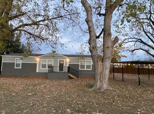 3800 Lands End Ct, Granbury, TX 76048