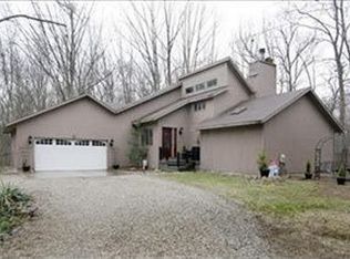 55467 S Thompson Ln, Three Rivers, MI 49093