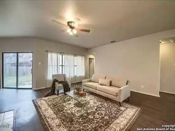 4th image of 9450 Valley Way Dr