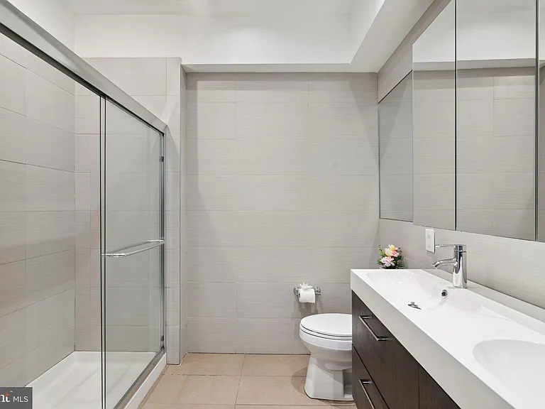 501 Vine St #2 — Photo 29