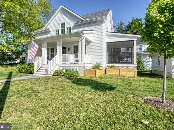 101 Tilghman St, Oxford, MD 21654