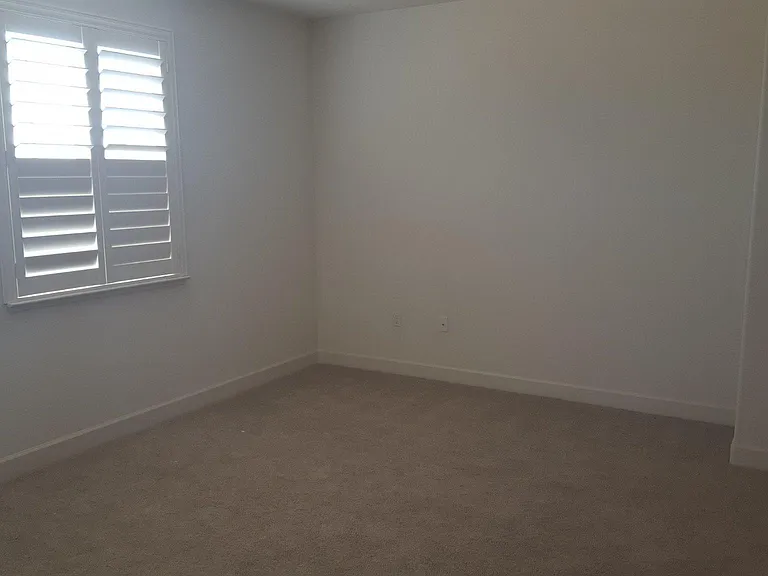 2256 W Cantara Dr — Photo 12