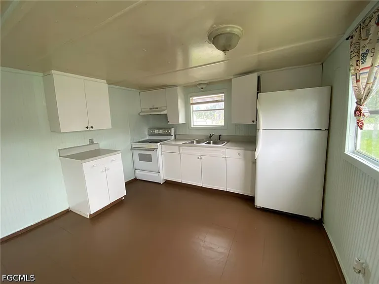 4900 Tice St #1 — Photo 5