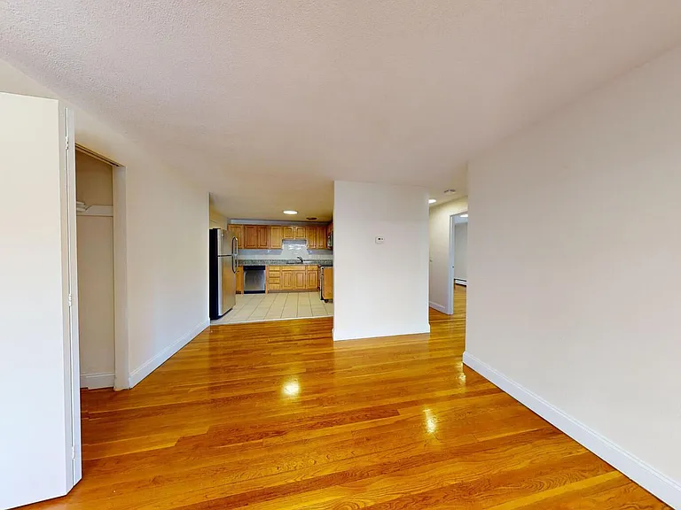 370 Babcock St #3G — Photo 10