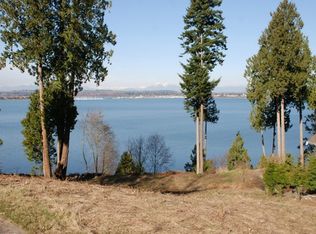 5476 Pine Sisken Rd, Blaine, WA 98230