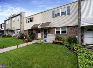 5119 Inlet Dr, Bensalem, PA 19020