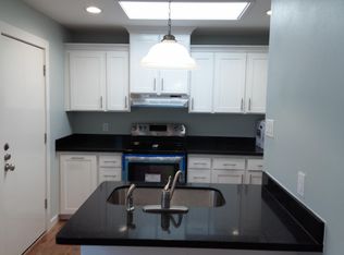 915 Hendricks Ave, Laredo, TX 78040