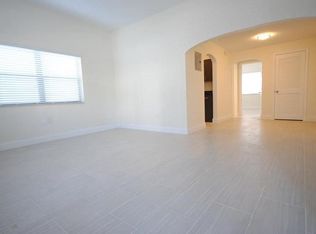 8035 Byron Ave APT 3, Miami Beach, FL 33141