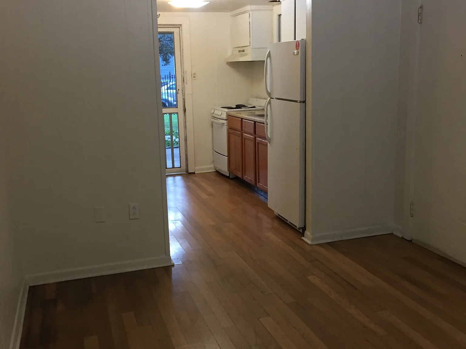 1 bed, 500 sqft, $950 — Photo 2