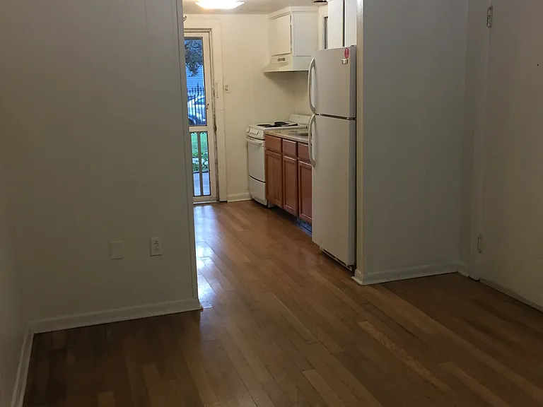 1431 Josephine St — Photo 2