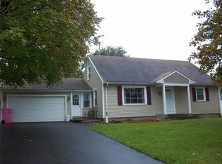 1157 Latta Rd, Rochester, NY 14612