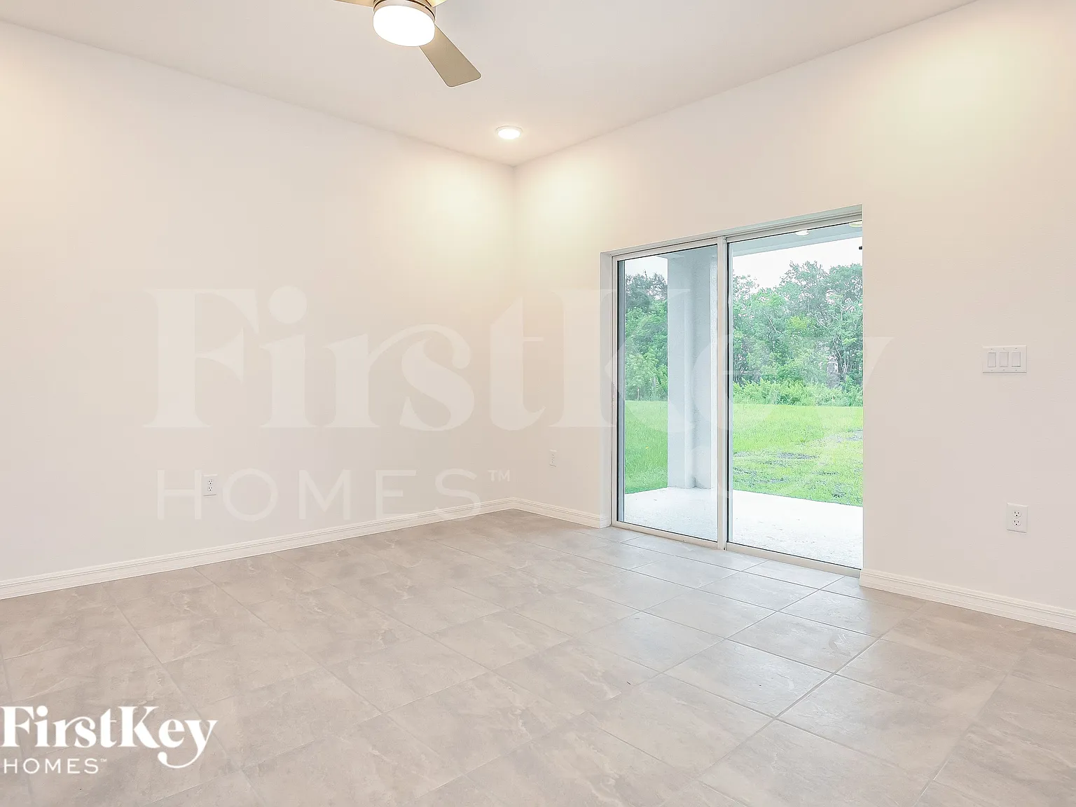 3 bed, 2.0 bath, 1589 sqft, $2,215 — Photo 3