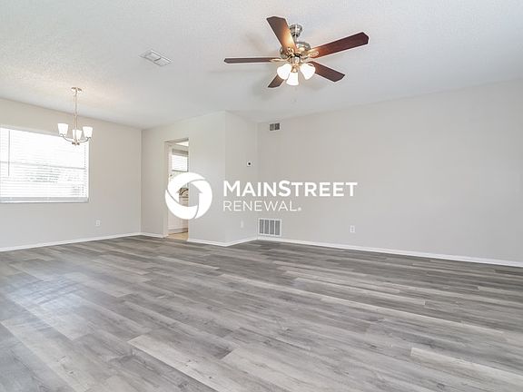 4th image of 538 Constitution Dr