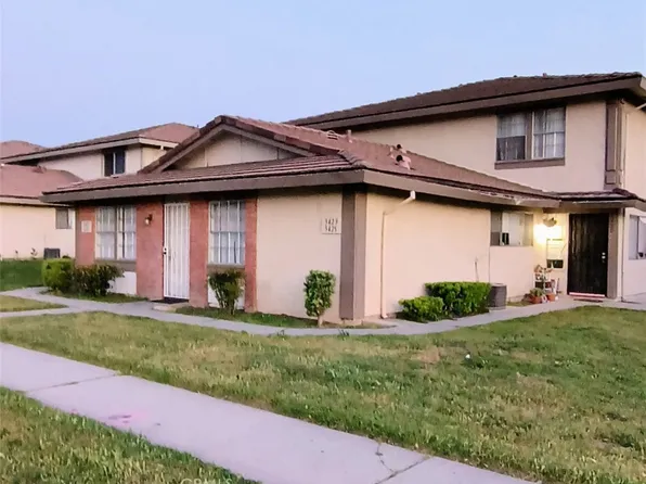 3425 Rainbow Ln, Highland, CA 92346