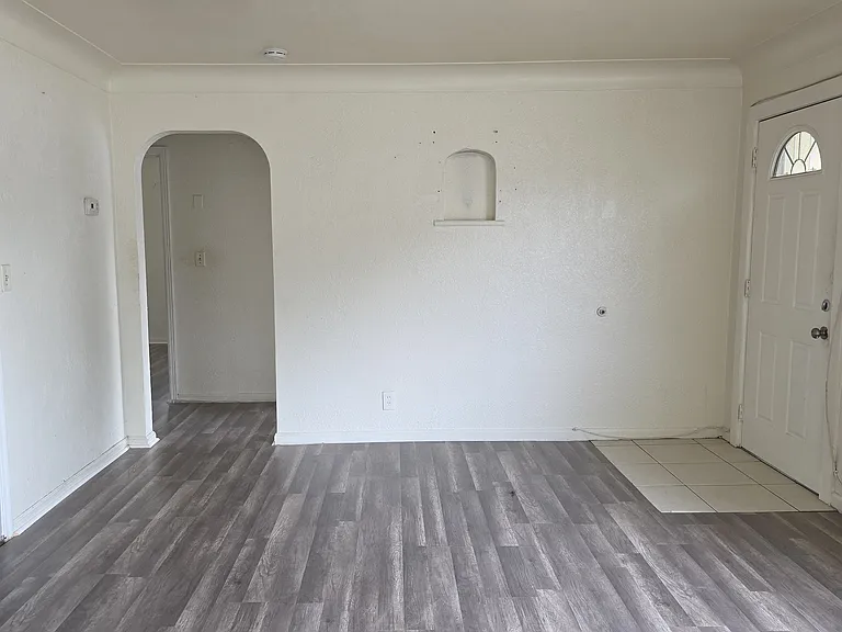 1800 22nd Ave S — Photo 3